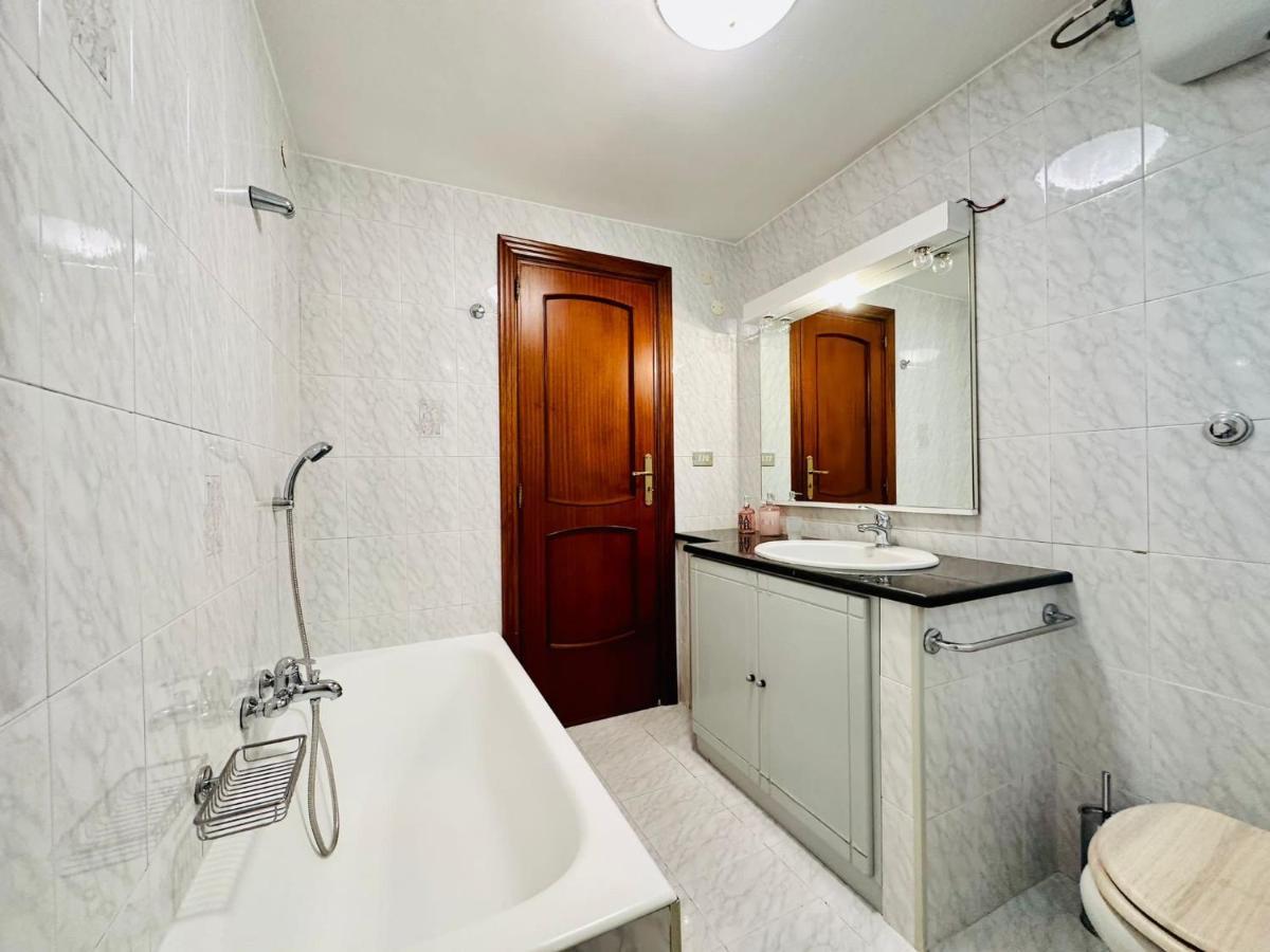 Family Relax Caracciolo Bed and Breakfast Napels Buitenkant foto
